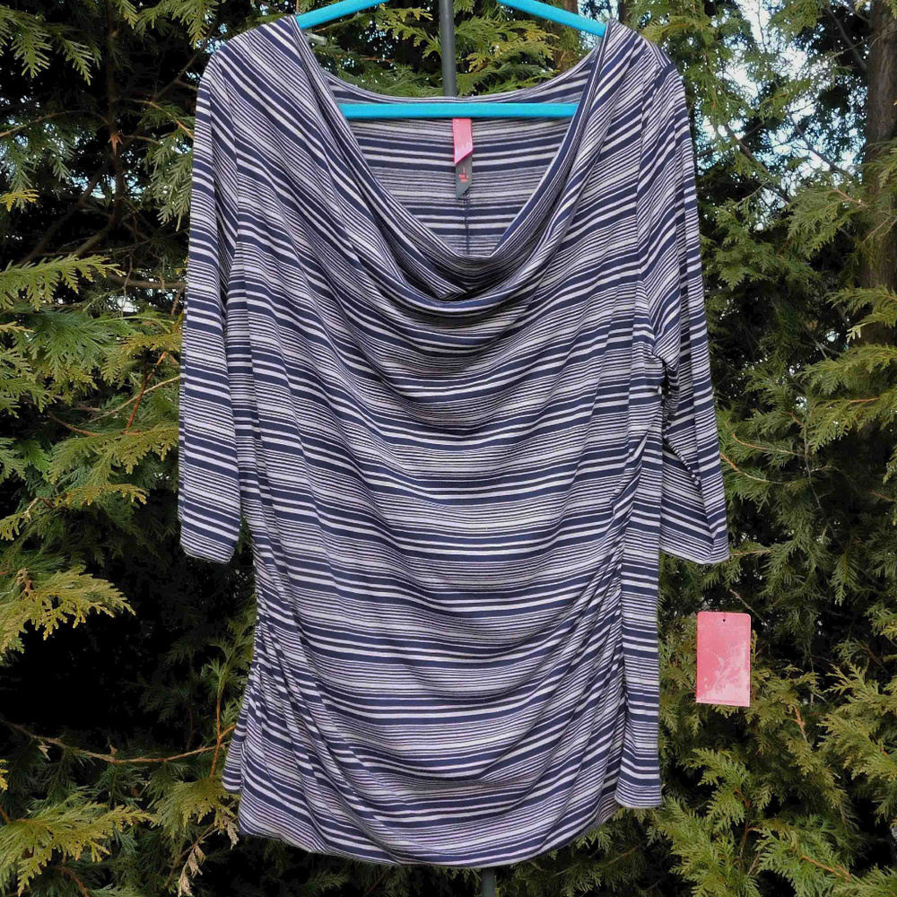 Pure Energy Plus Pretty Navy & Lilac Drape Neck Ruched Knit Top NWT